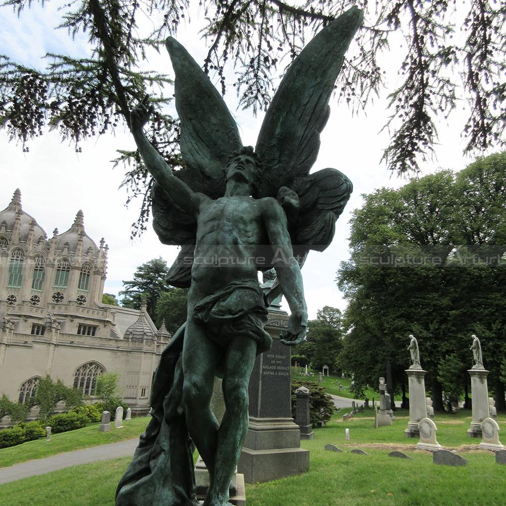 statues d'anges pour tombes