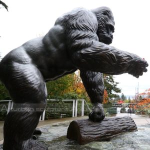 estatua de gorila para exteriores