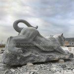 tiger statue outdoor