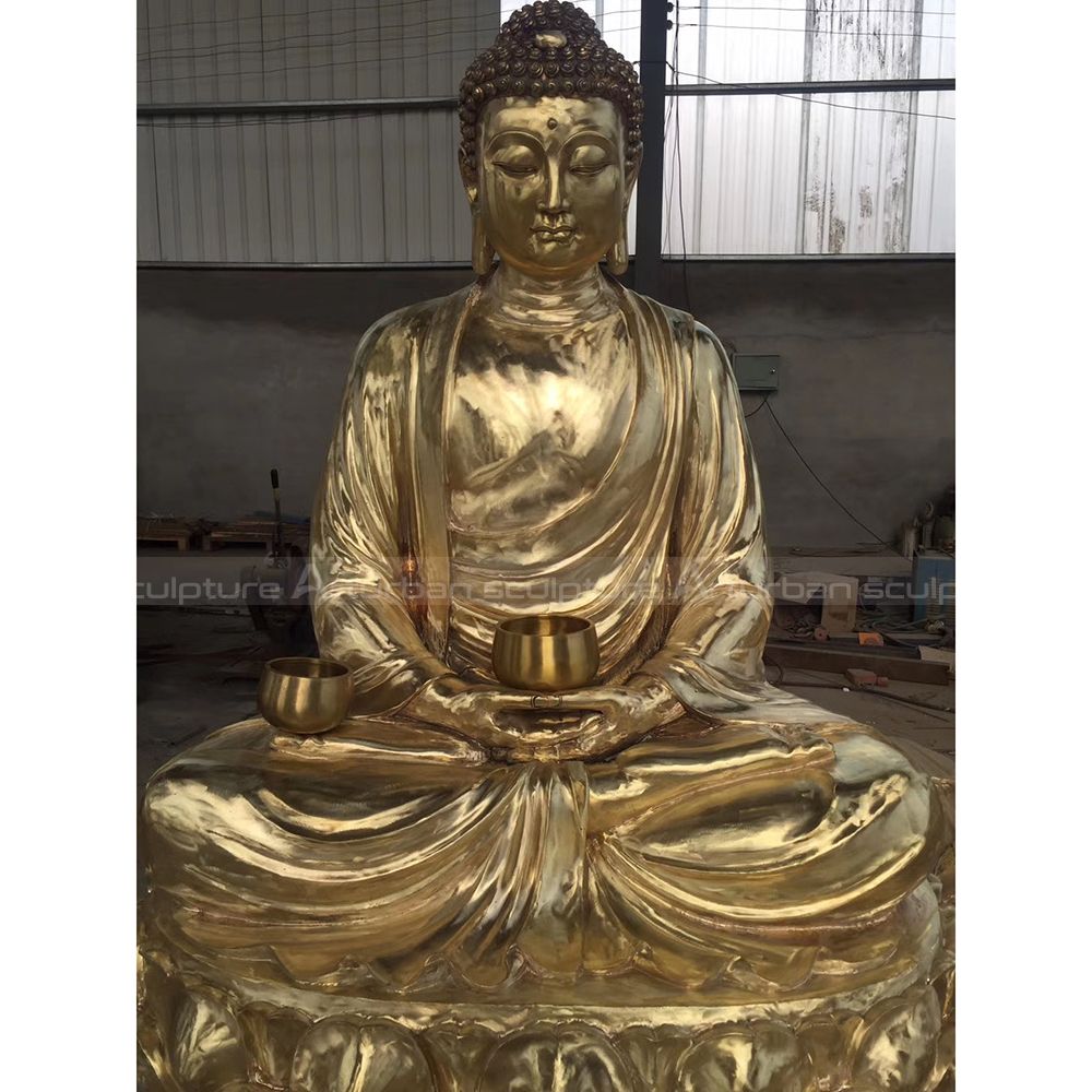 Goldene Gautama Buddha Statue