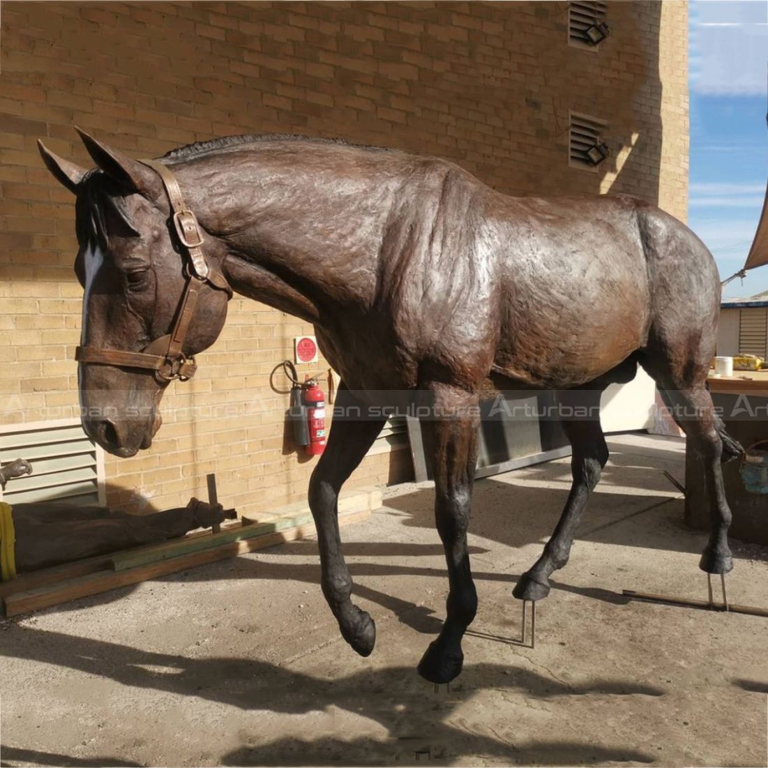 life size bronze horse statue