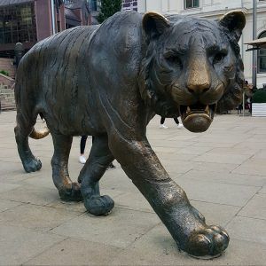 Feng-Shui-Tiger-Statue