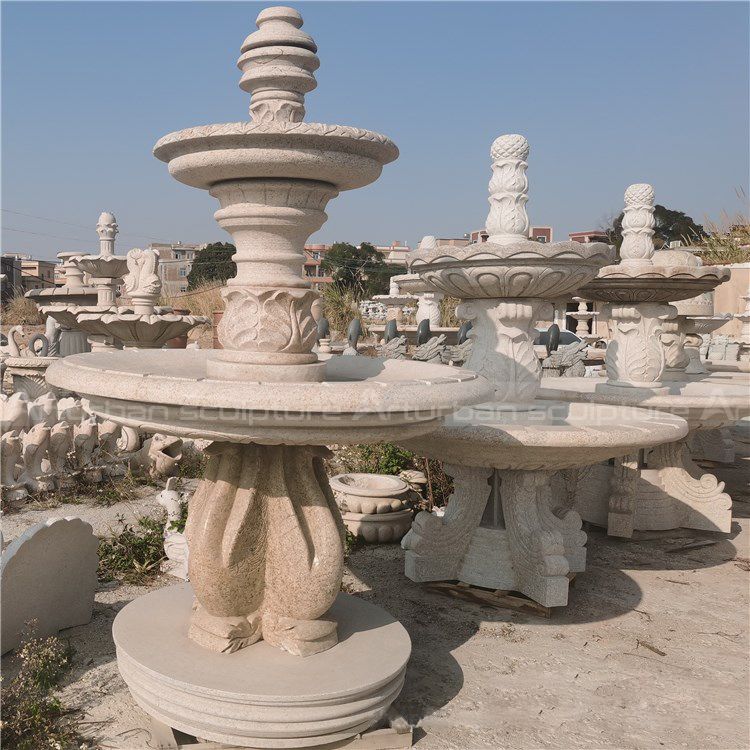fonte moderna de mármore