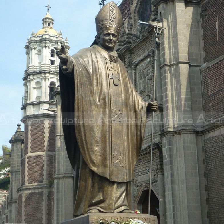 statua di Papa Giovanni Paolo II