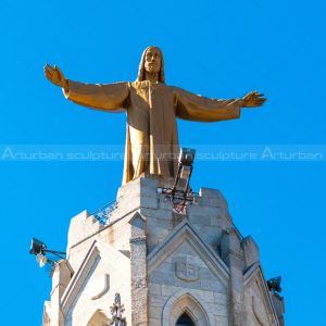 تمثال يسوع برشلونة