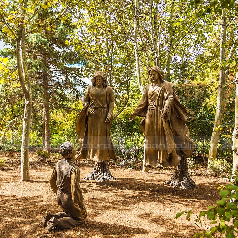 Christus der Beschützer Statue