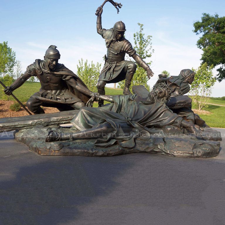 Kruzifix-Statuen zum Verkauf