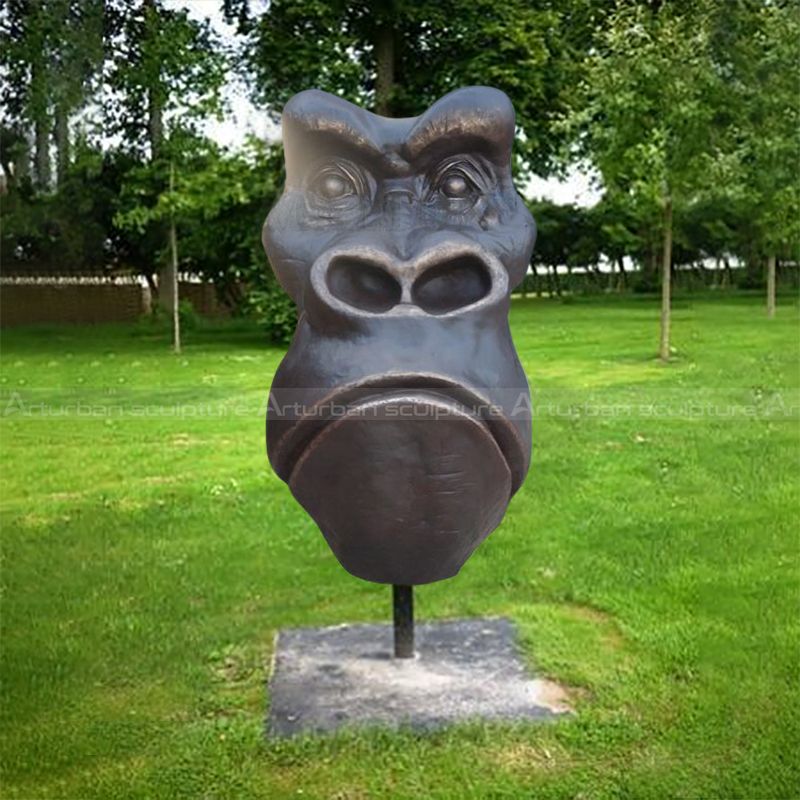 Estátua de Cabeça de Gorila