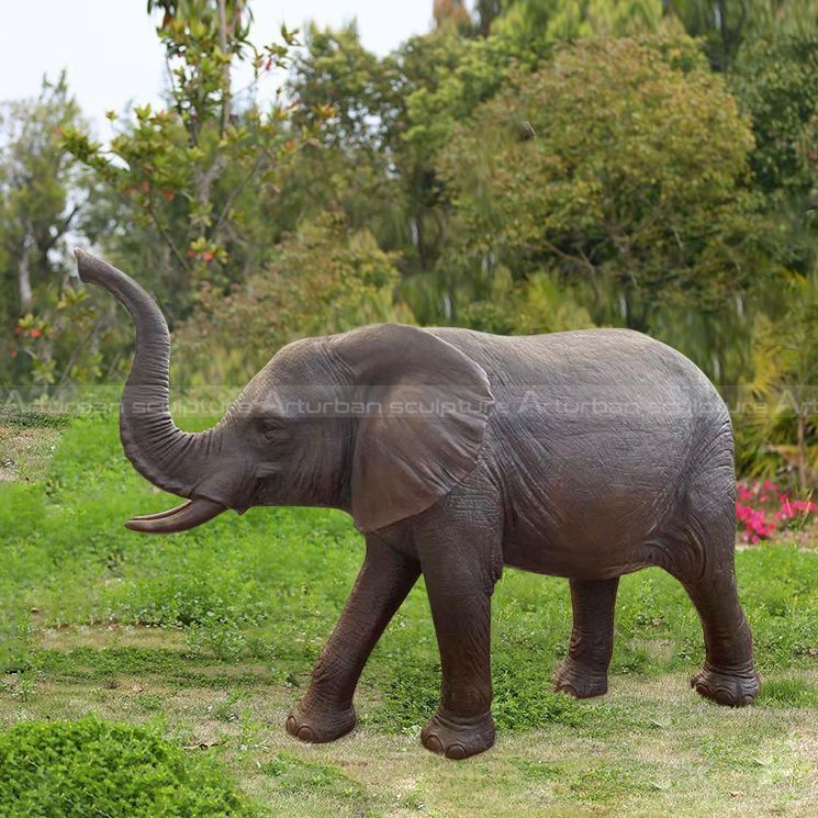 Elefant Rasen Statuen