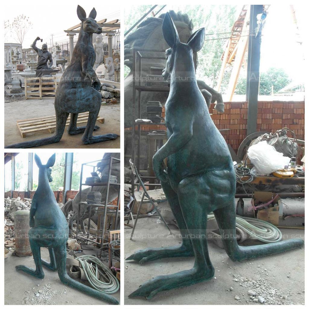 lebensgroße Känguru-Statue