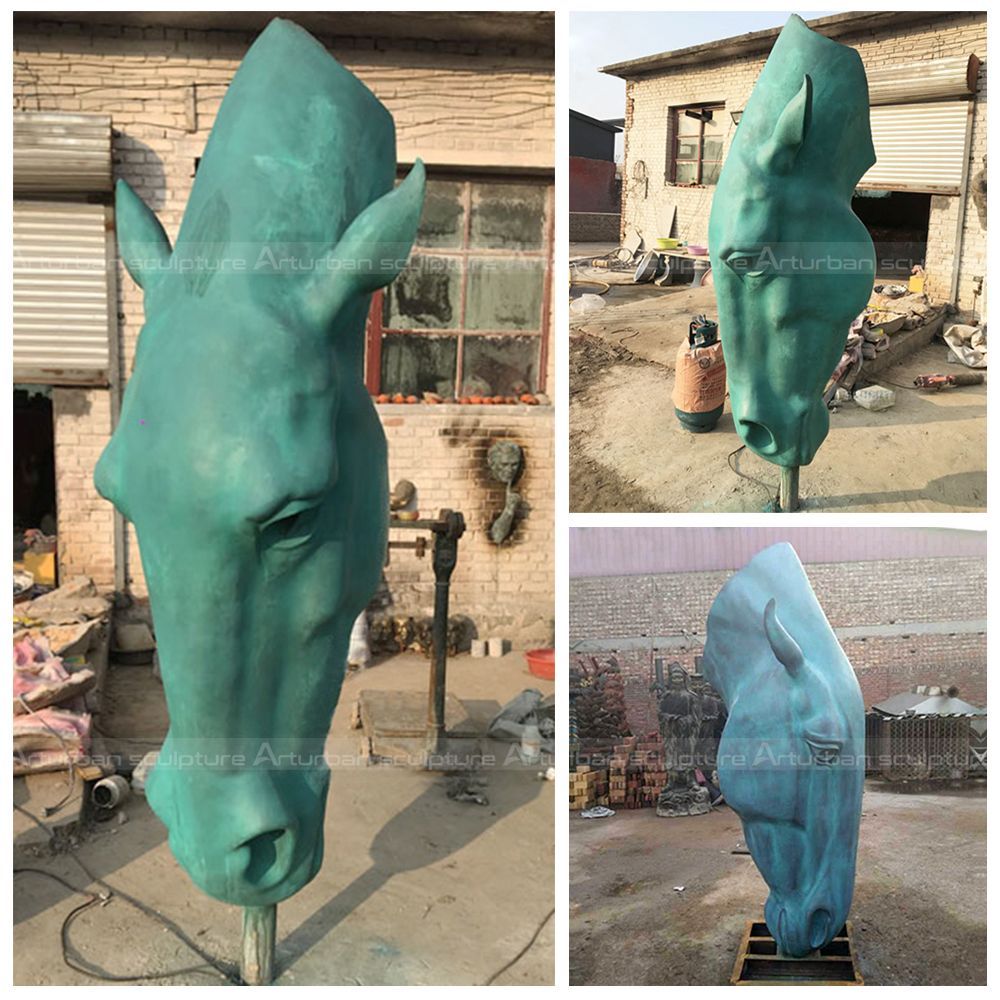 Stehendes Wasser Pferdekopf Skulptur