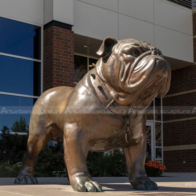statua di bulldog francese in bronzo