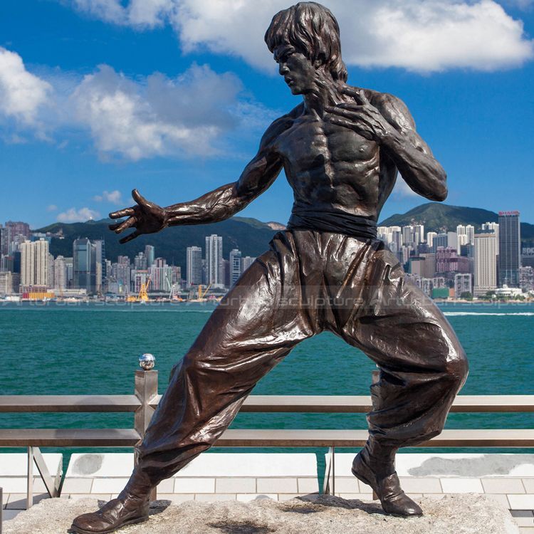 Escultura de Bruce Lee