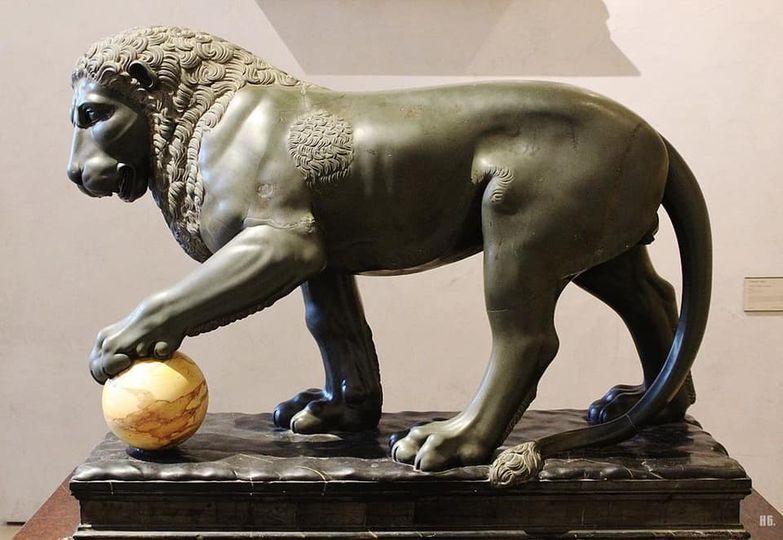 Marmor-Löwen-Skulptur
