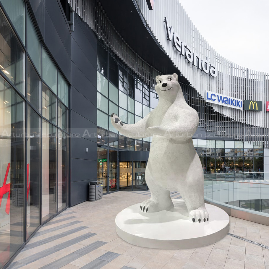 grande statue d'ours polaire