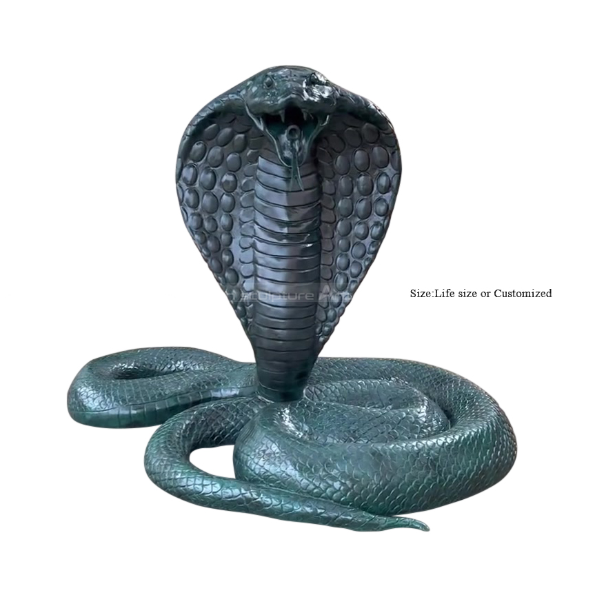 estatua de cobra de bronce