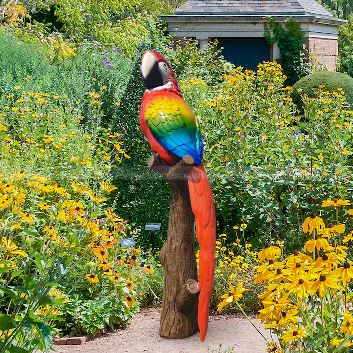 Papagei Gartenstatue