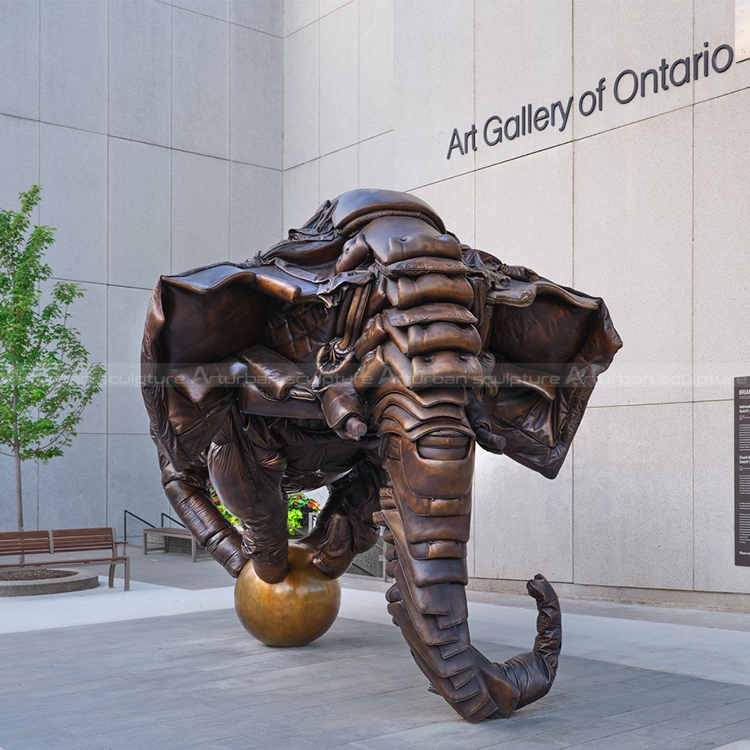 escultura abstracta de elefante