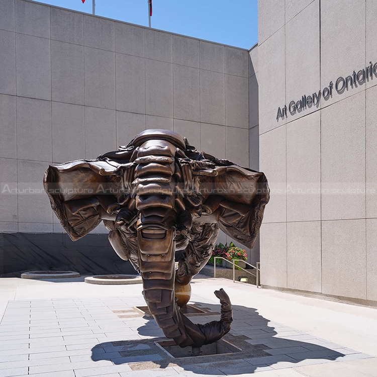 escultura abstracta de elefante
