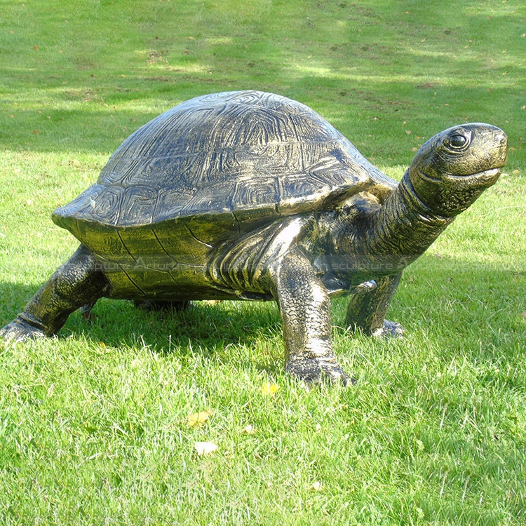 sculpture de tortue en bronze