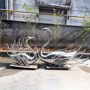 statue de cygne en argent