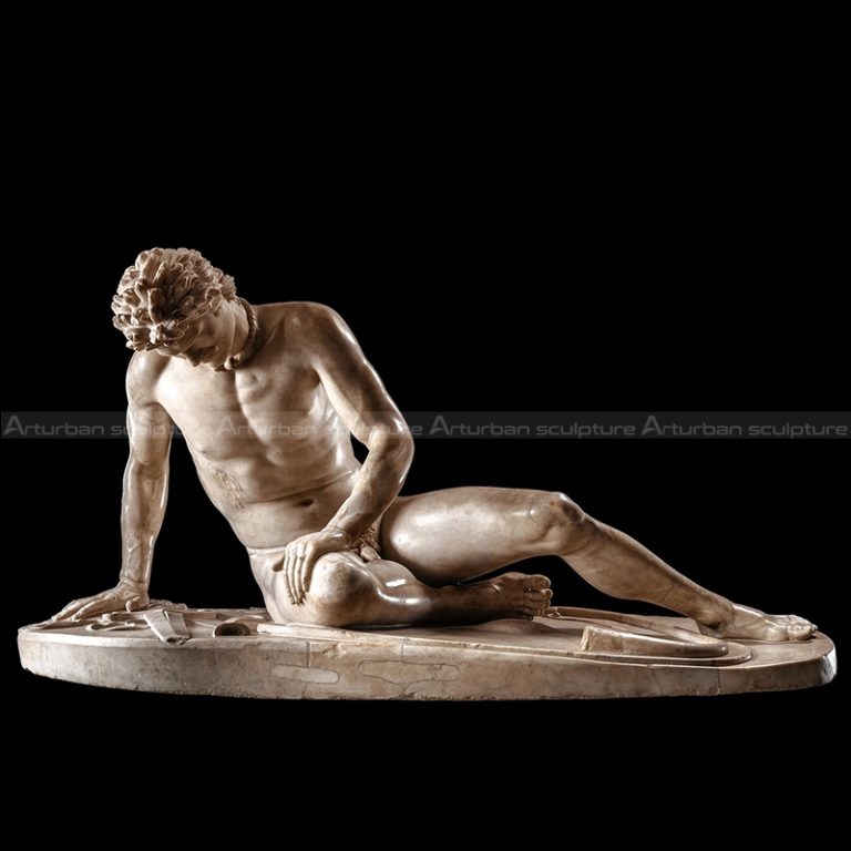 scultura di guerriero morente