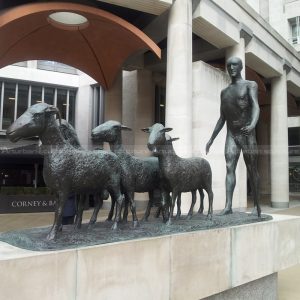 scultura del buon pastore