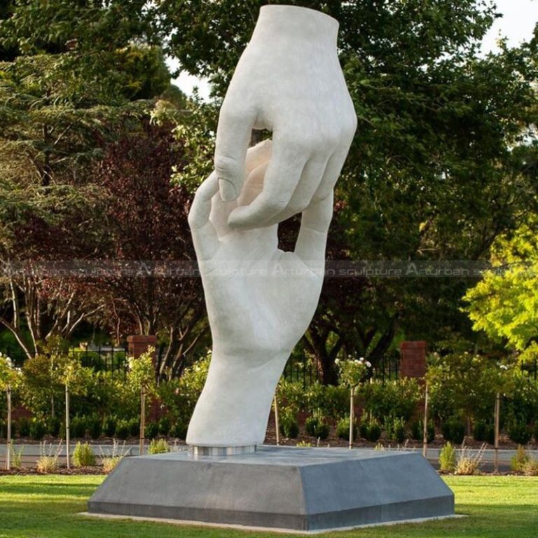 Marmorhandstatue