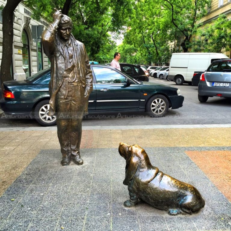 Estatua de Columbo y el perro