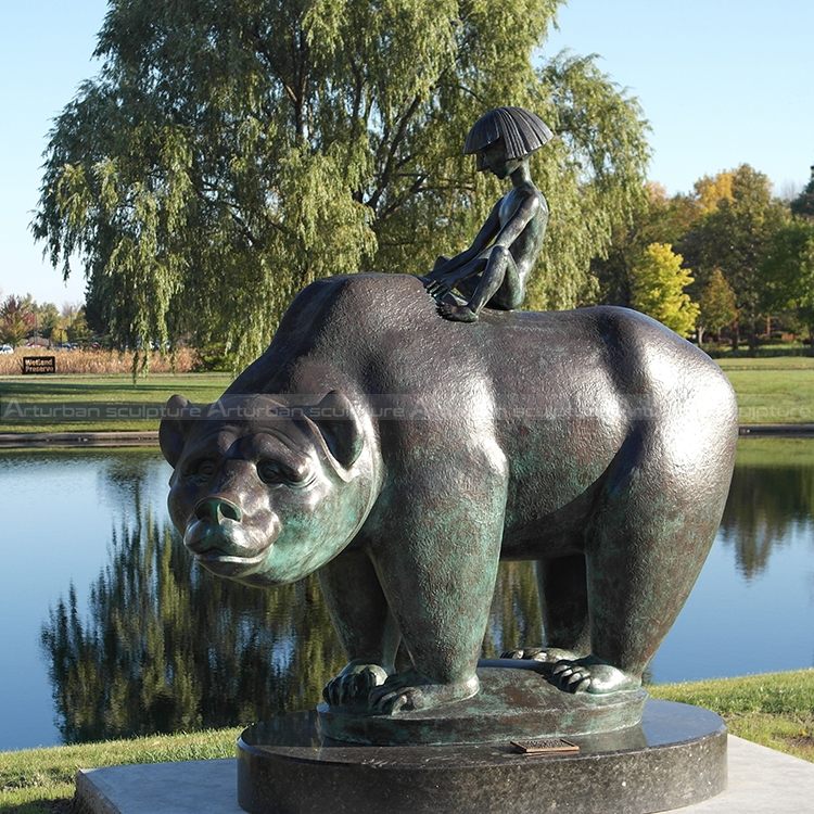 sculpture Garçon et Ours