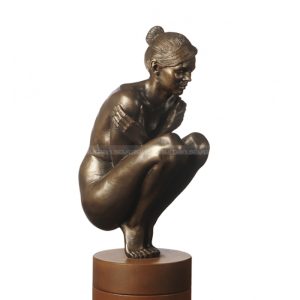 statua di signora nuda