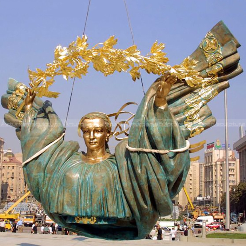 estatua de Berehynia