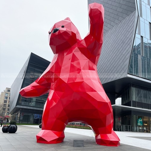 Statue d'ours géométrique