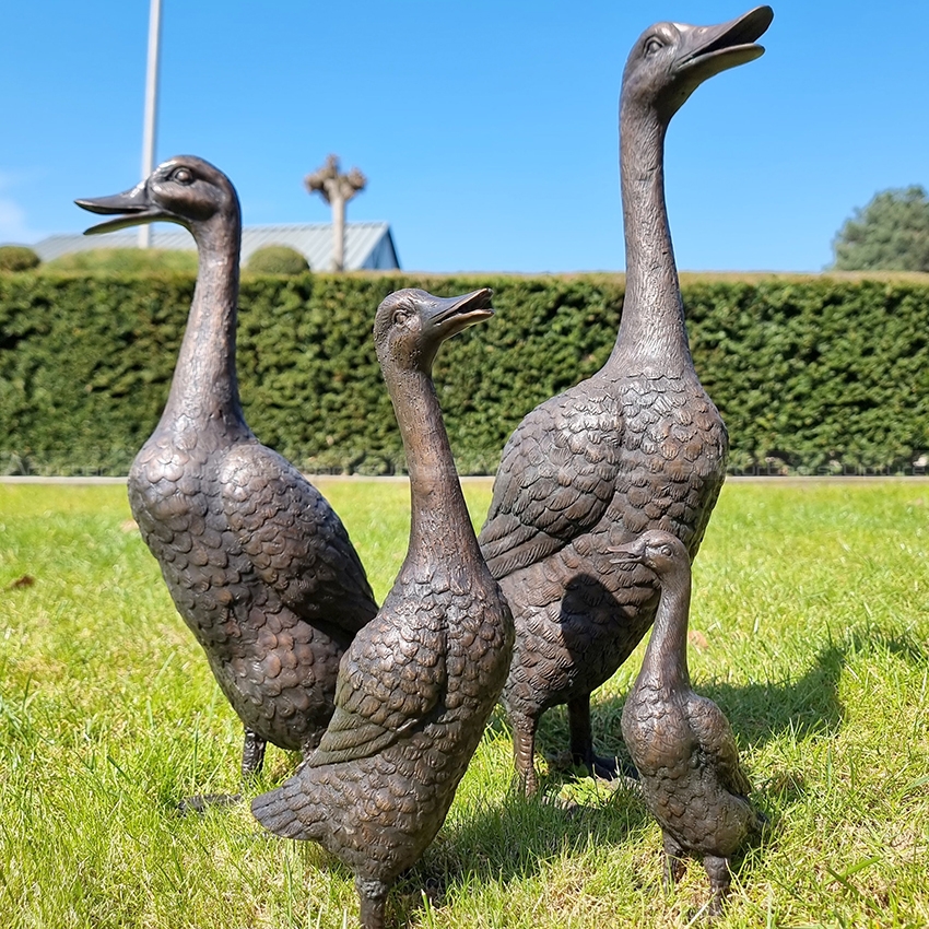 Statues de famille de canards pour jardin