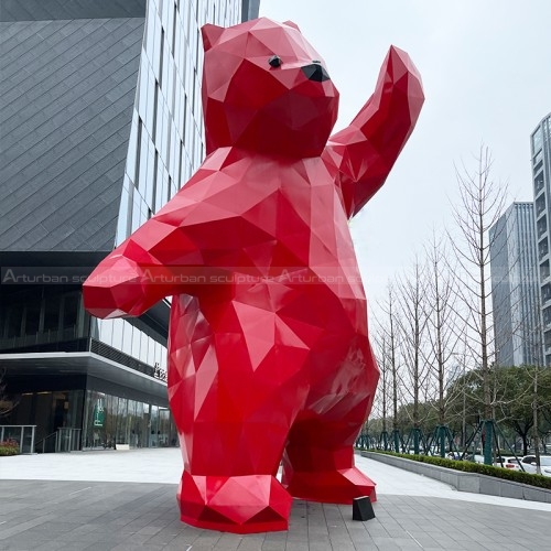 Statue d'ours géométrique