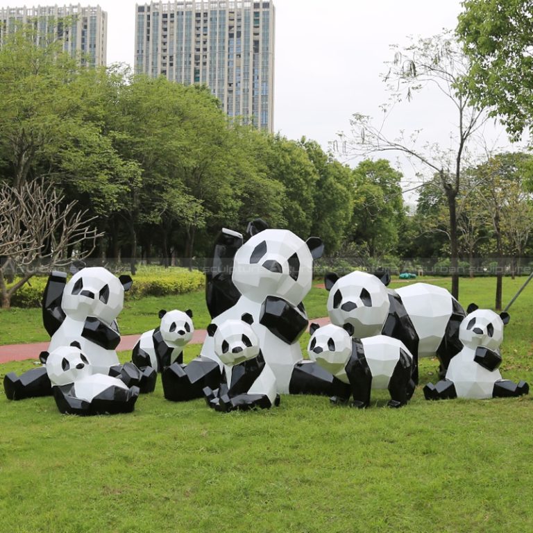Outdoor-Panda-Statue