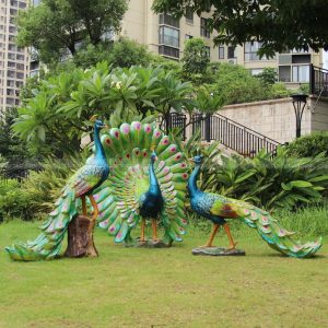 sculpture de paon de jardin