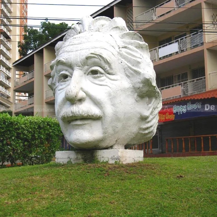escultura da cabeça de einstein