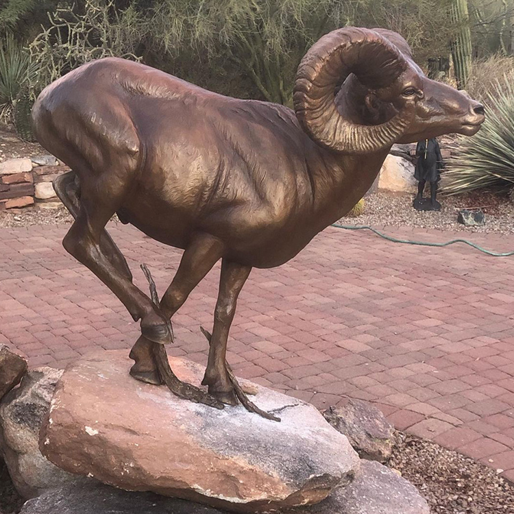 Bighorn-Schaf-Statue