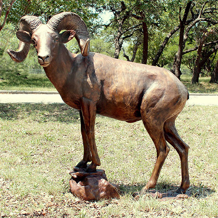 Bighorn-Schaf-Statue