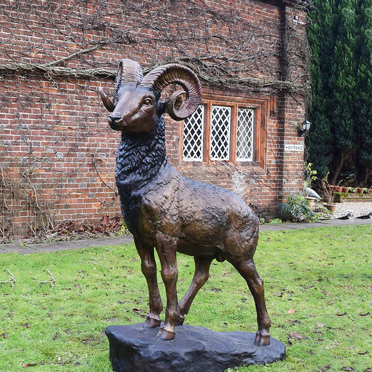 Bighorn-Schaf-Statue