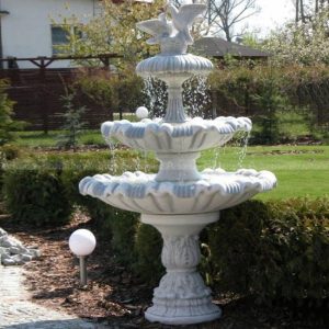 fontaine en marbre blanc
