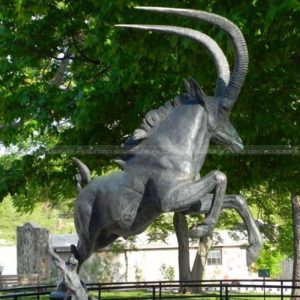 Statua di capra per giardino