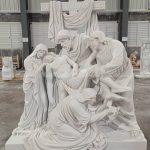 dead jesus statue