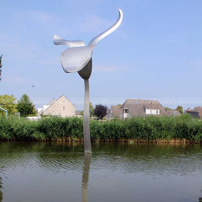 fonte de água de tulipa
