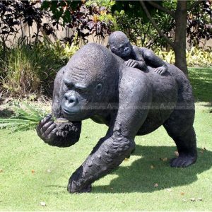grande statue de gorille pour jardin