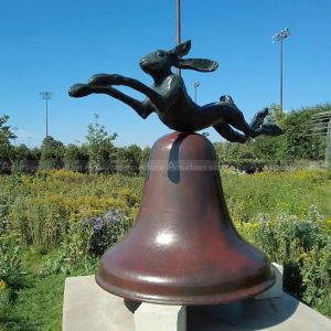 Bronzehasenstatue