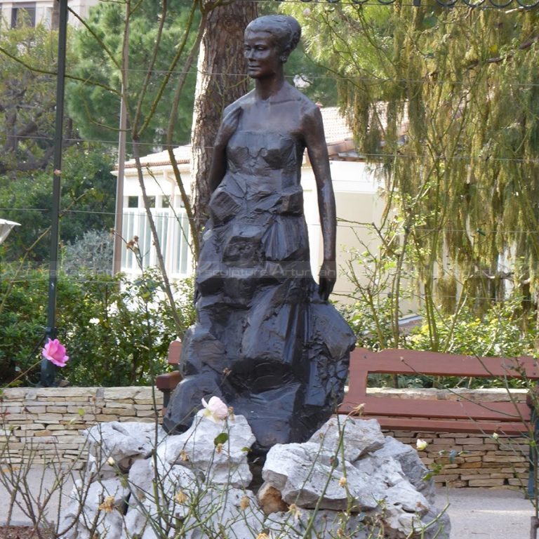 Grace Kelly-Skulptur