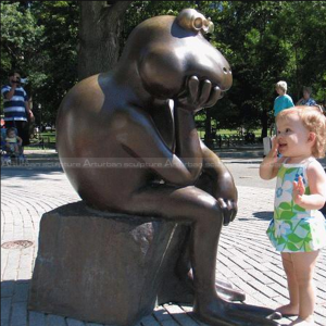 Bronzefroschskulptur