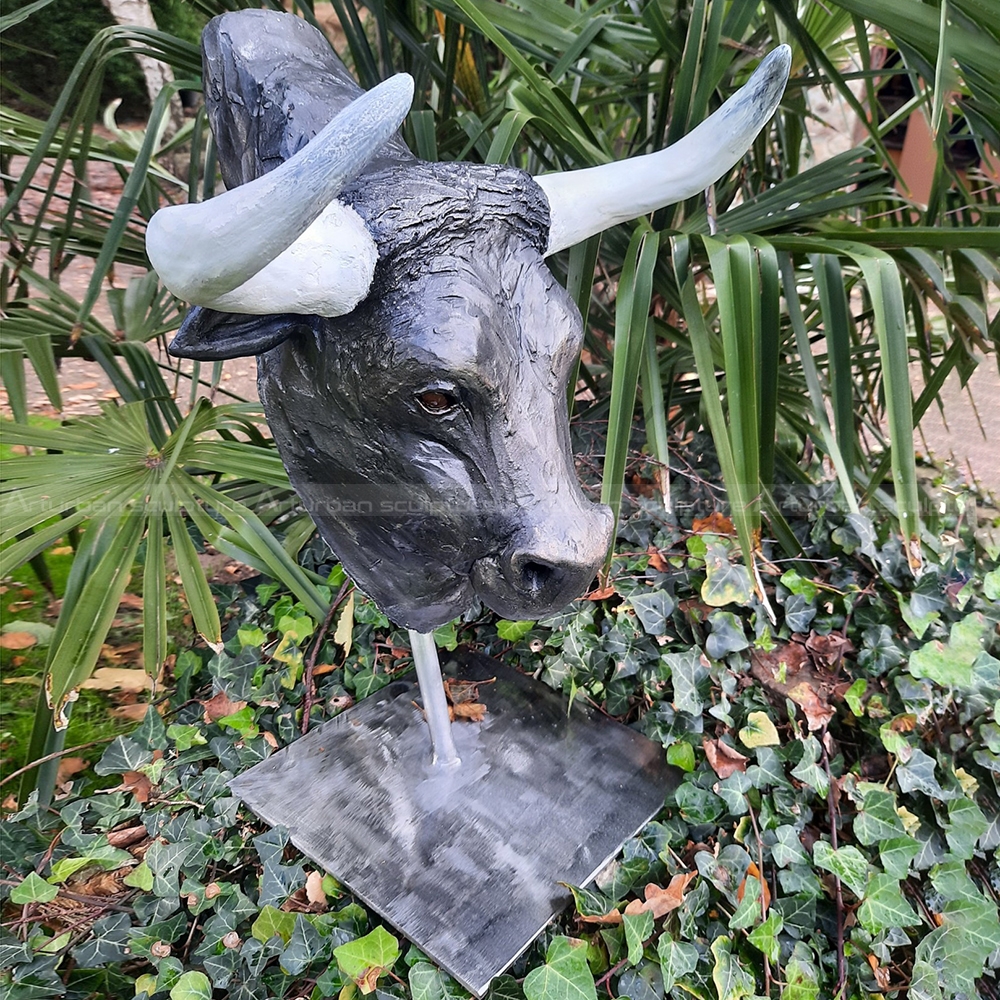 escultura de cabeça de touro